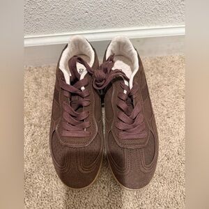 Women's Chocolate Suede Sneakers - Casual Comfort